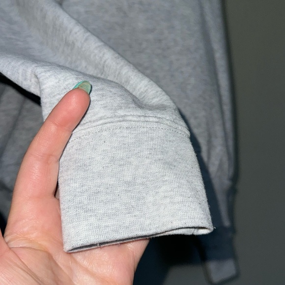 Fabletics - eco go-to pocket hoodie - Picture 7 of 9